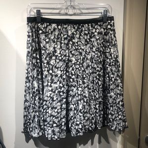 H&M Pleated Circle Skirt Black & White
